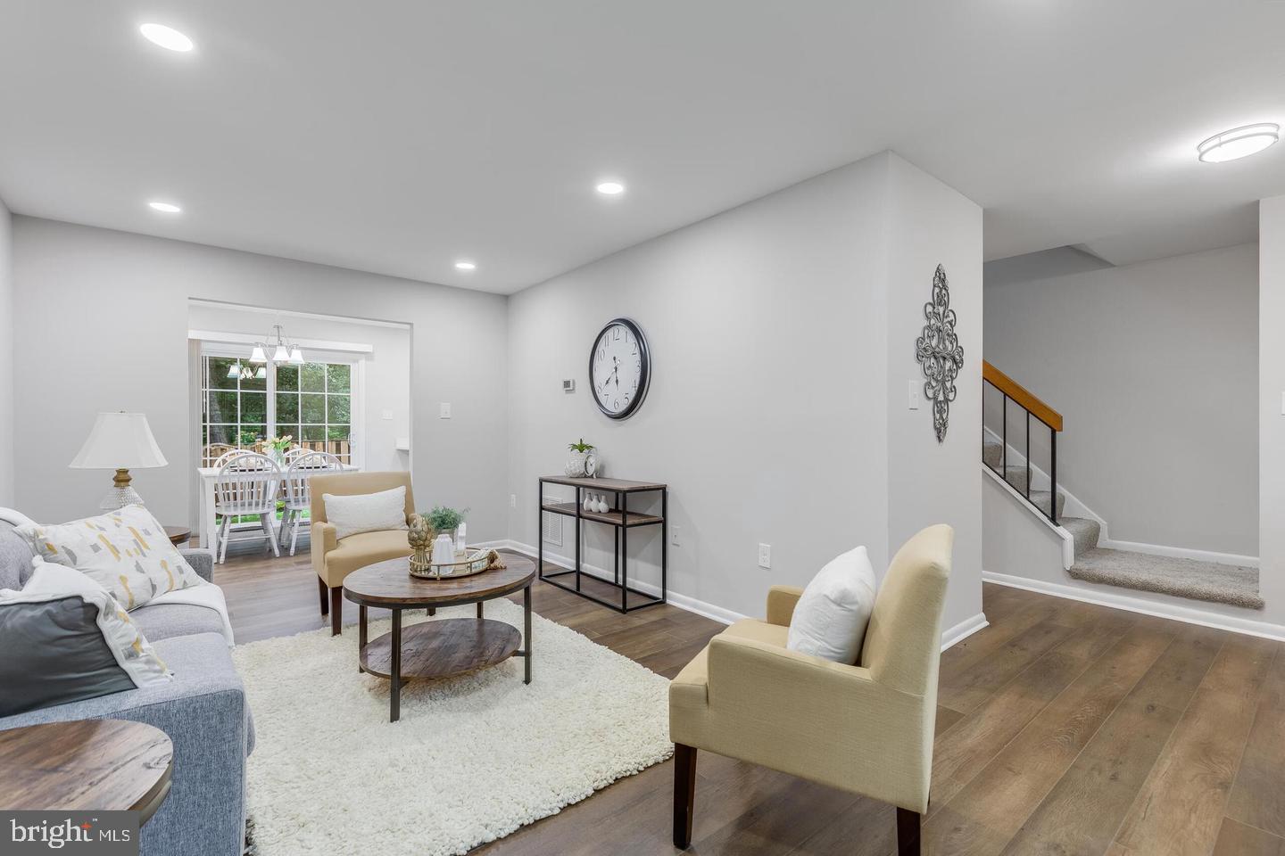 2256 Gunsmith Square Reston, VA 20191 - Photo 5 of 21 Living room