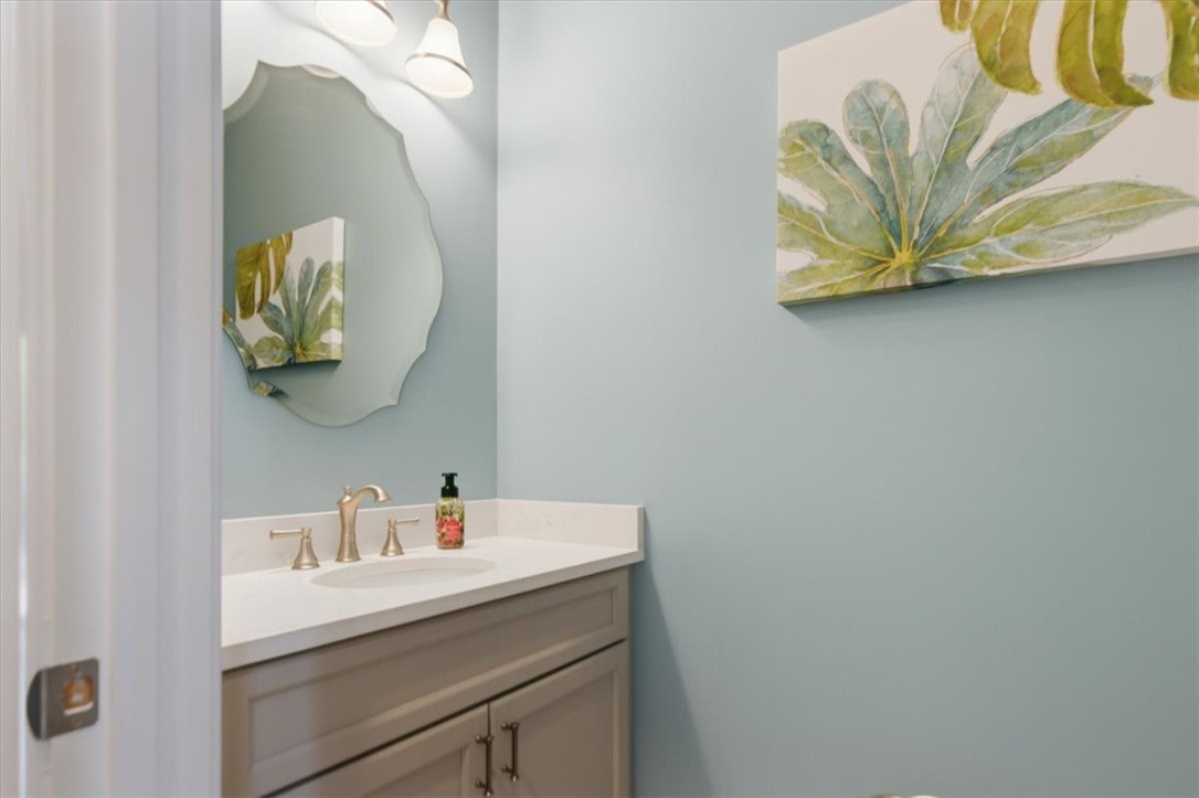 81 Cedar Forest Road Smithfield, RI 02917 - Photo 46 of 49 lovette main level