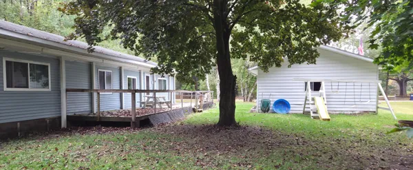 $79,900 | 1060 Carmen Drive, Weidman, MI 48893