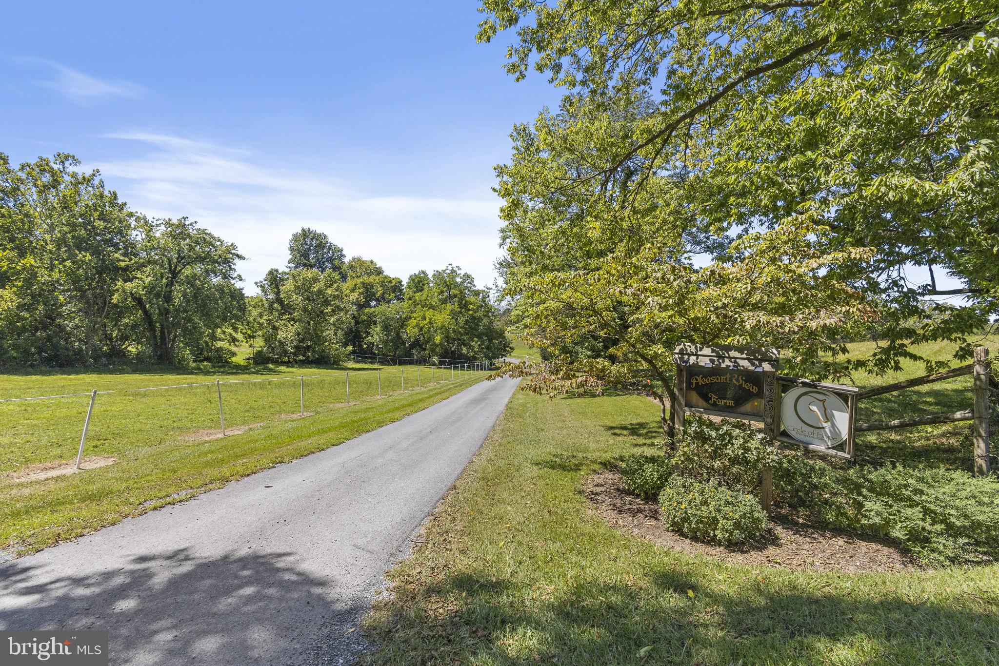 22520 West Harris Road Barnesville, MD 20838 - Photo 11 of 62