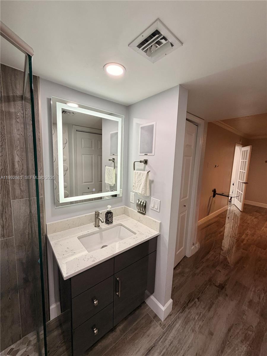 5800 Southwest 127th Avenue, Unit 2120 Miami, FL 33183 - Photo 25 of 53 Suround Sound system in bathroom