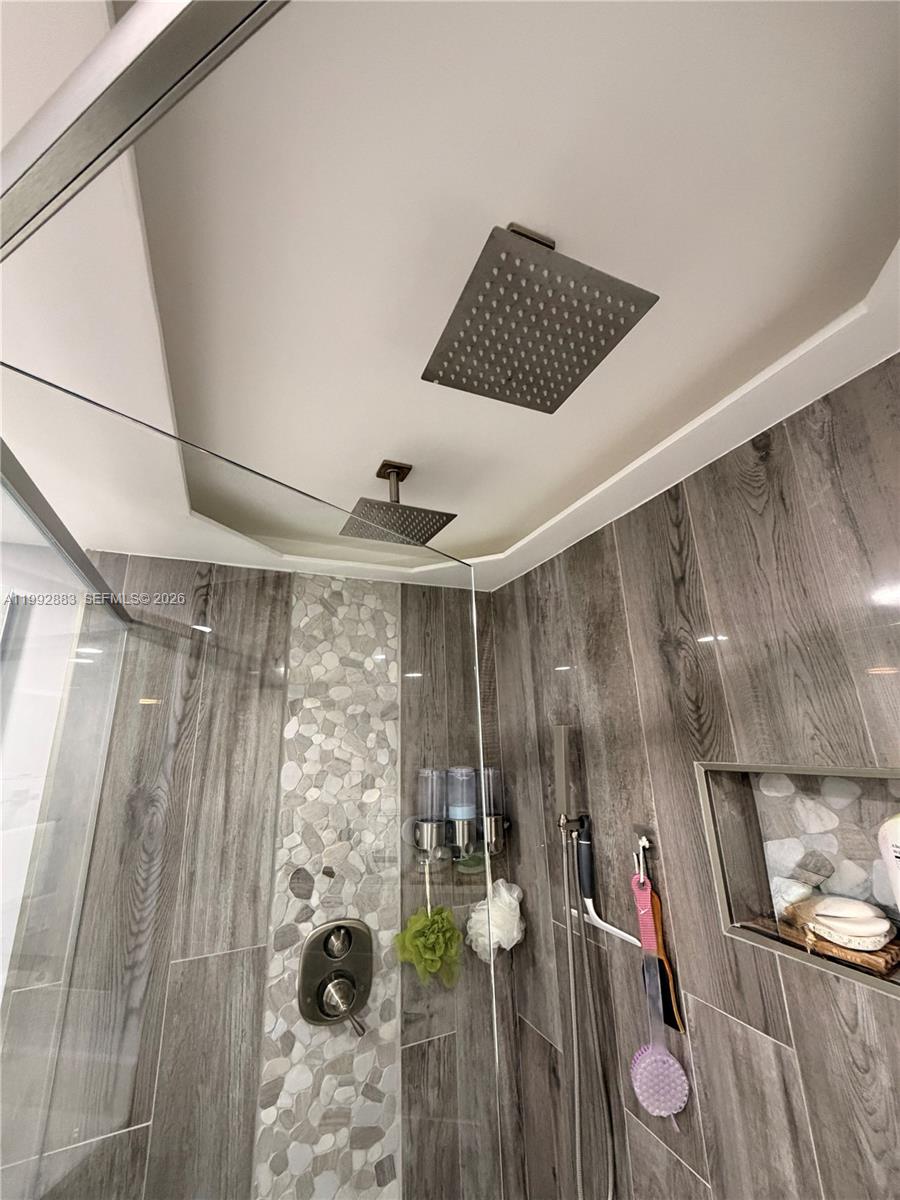 5800 Southwest 127th Avenue, Unit 2120 Miami, FL 33183 - Photo 26 of 53 Double Rain Bath shower