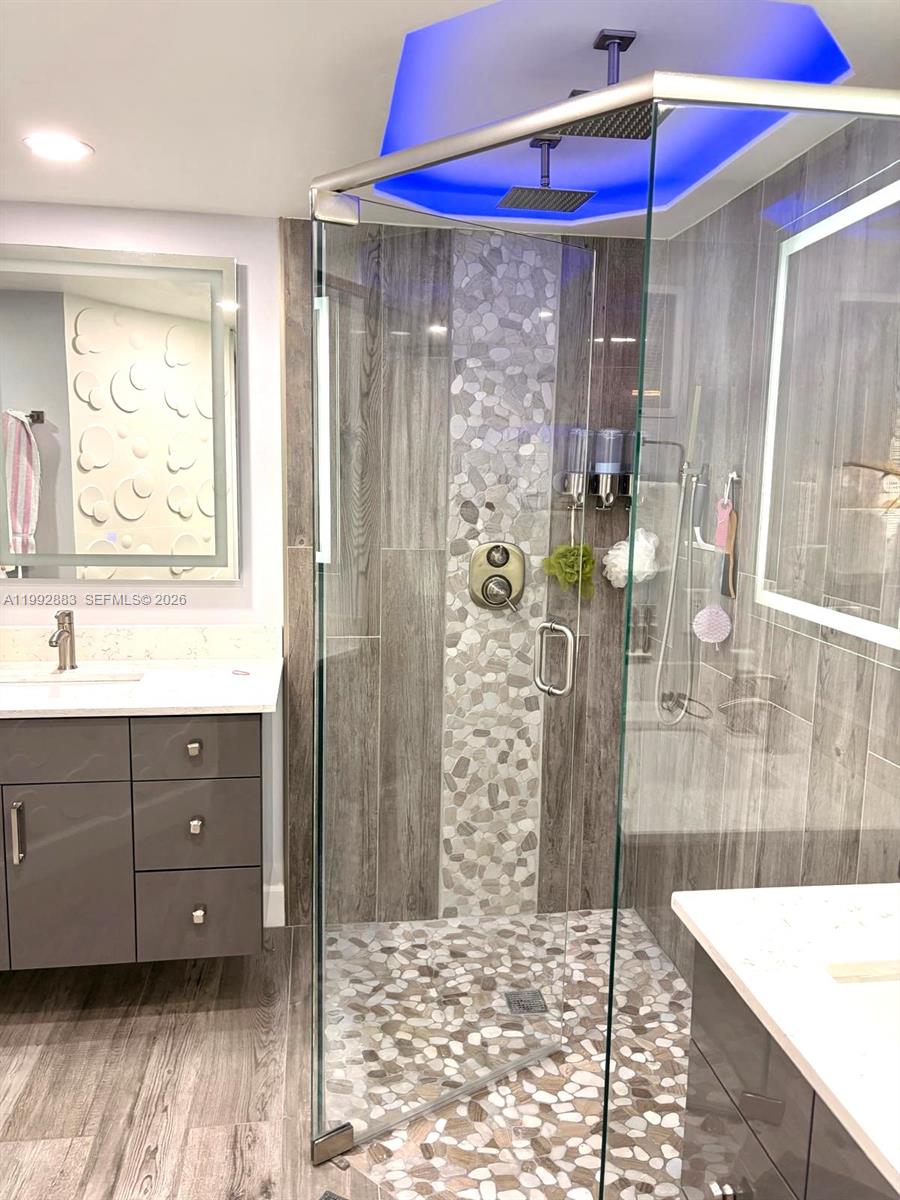 5800 Southwest 127th Avenue, Unit 2120 Miami, FL 33183 - Photo 27 of 53 Various Lighting options Primary Shower