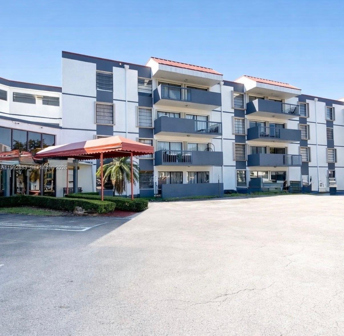 5800 Southwest 127th Avenue, Unit 2120 Miami, FL 33183 - Photo 45 of 53