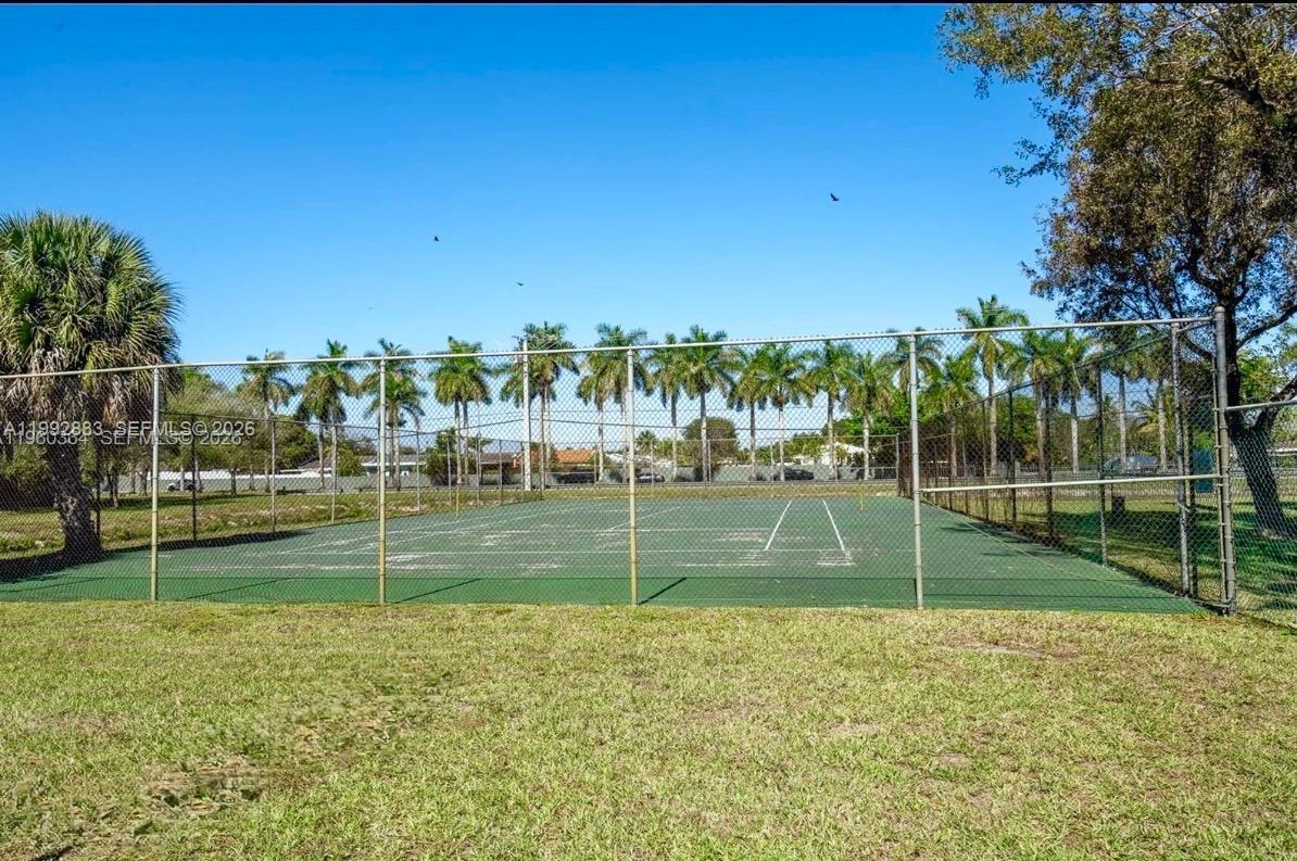 5800 Southwest 127th Avenue, Unit 2120 Miami, FL 33183 - Photo 53 of 53 Tennis courts