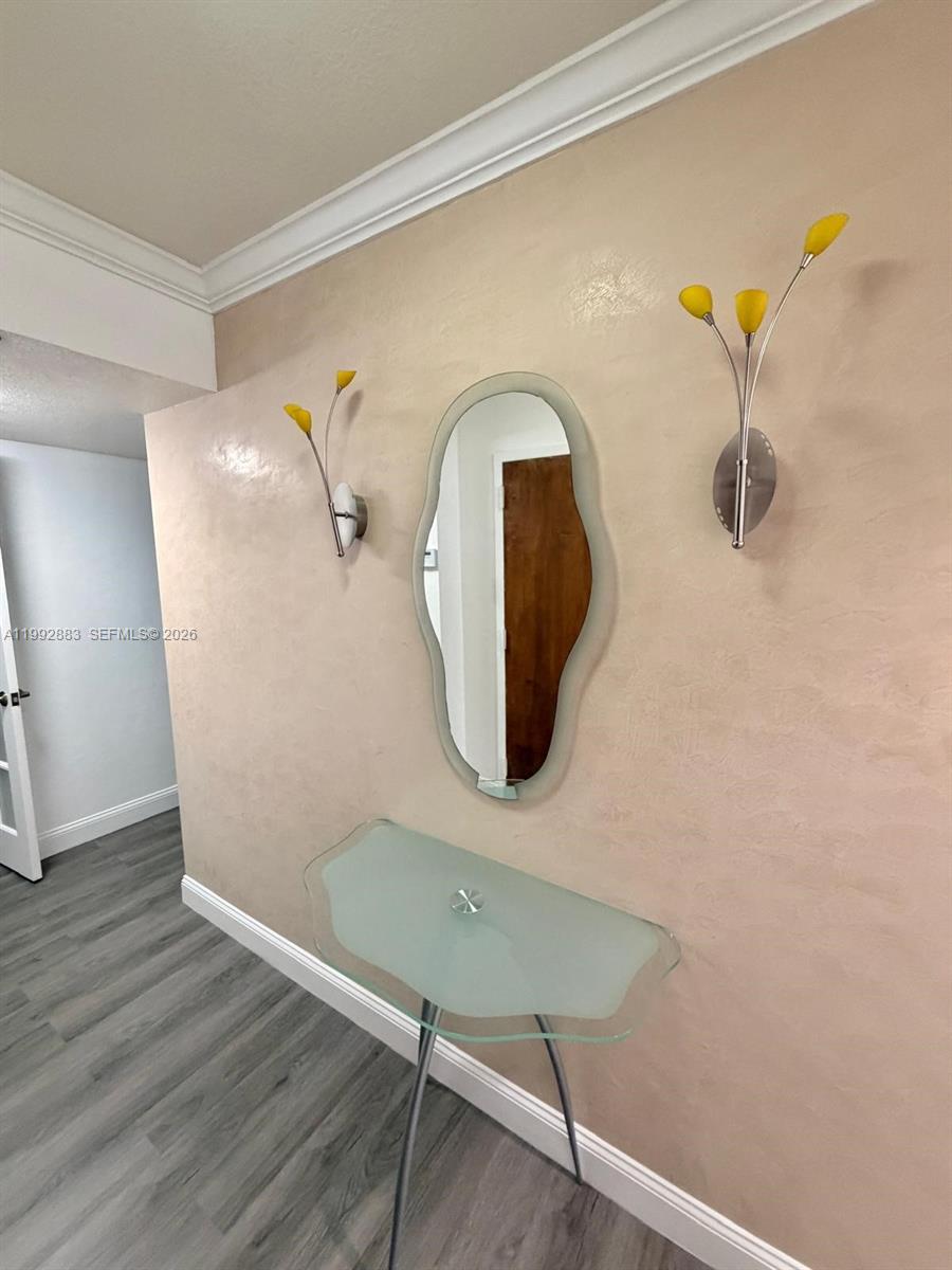 5800 Southwest 127th Avenue, Unit 2120 Miami, FL 33183 - Photo 8 of 53 Venetian Plaster