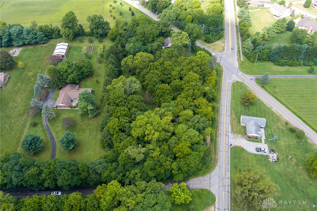 4996 Swigart Road Bellbrook, OH 45305 - Photo 2 of 13 Gallery Image 2