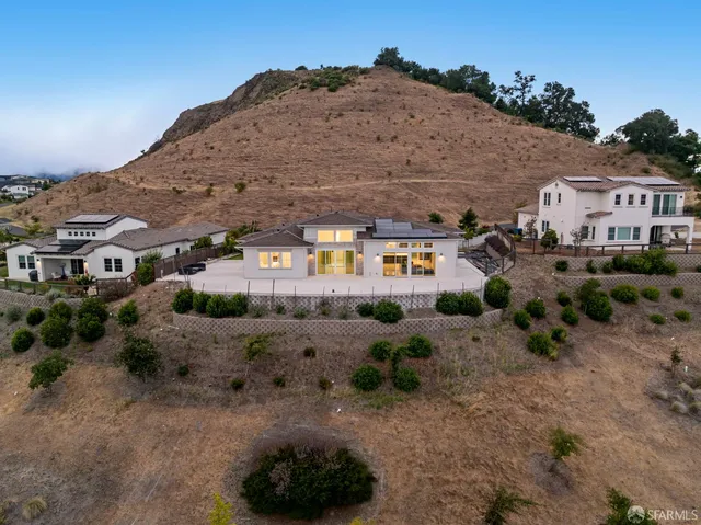 $3,699,000 | 37 Big Rock Road, Orinda, CA 94563