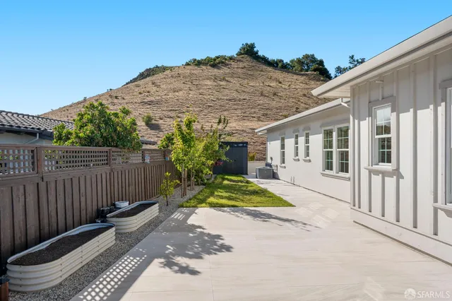 $3,699,000 | 37 Big Rock Road, Orinda, CA 94563