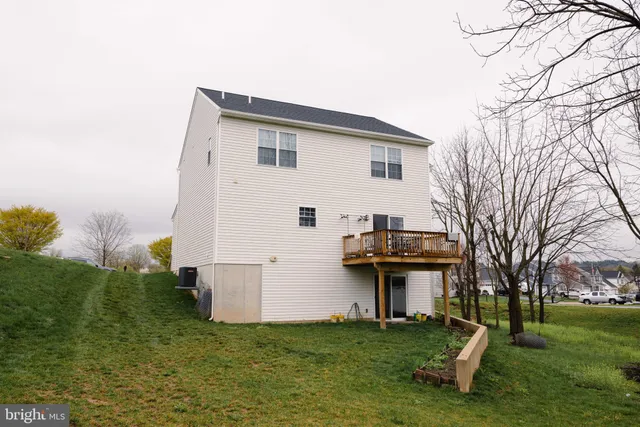 $385,000 | 160 Payne Drive, Mount Wolf, PA 17347