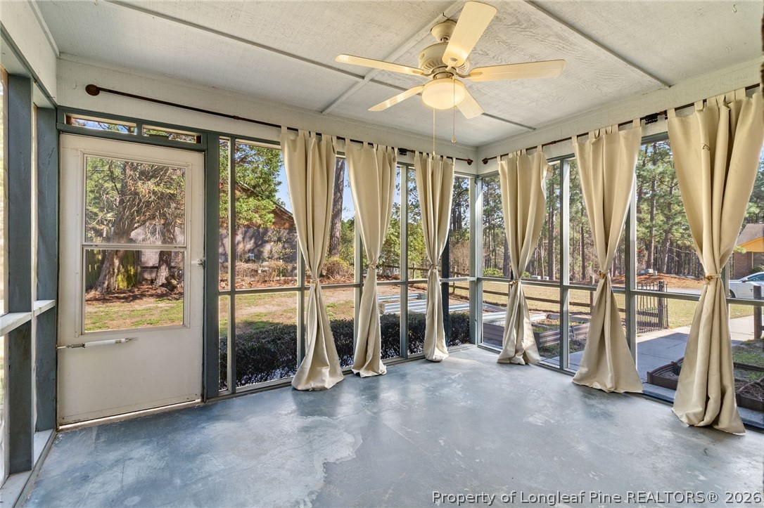 7756 Dragonhead Road Fayetteville, NC 28311 - Photo 35 of 42 a view of an empty room and window
