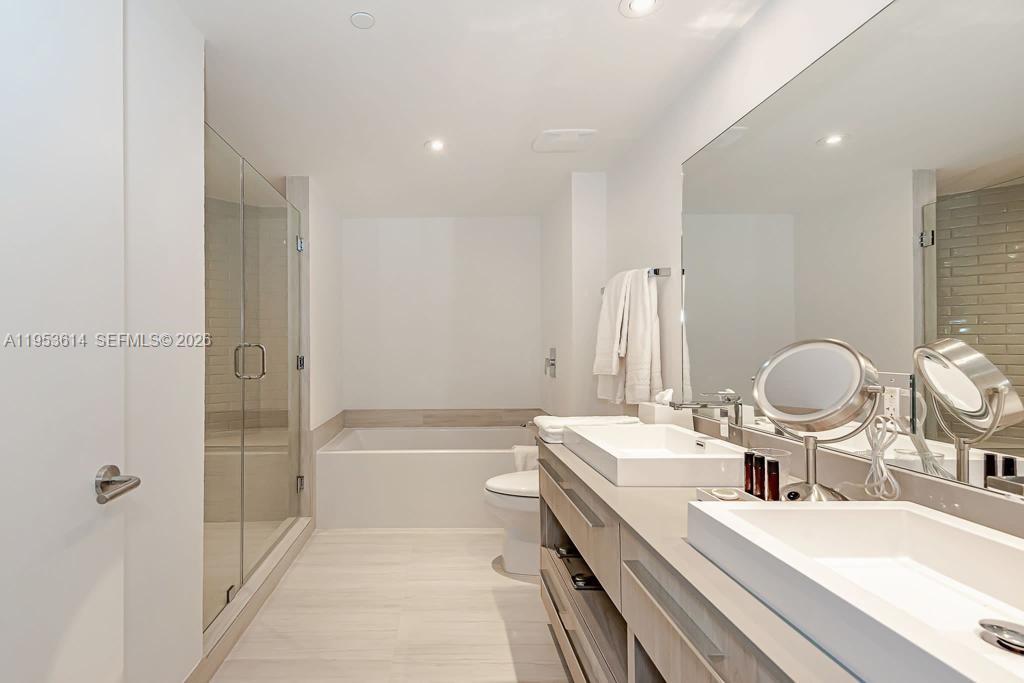 4010 South Ocean Drive, Unit R2701 Hollywood, FL 33019 - Photo 13 of 23