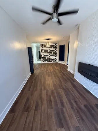 $2,000 | 6833 South Calumet Avenue, Unit 2, Chicago, IL 60637