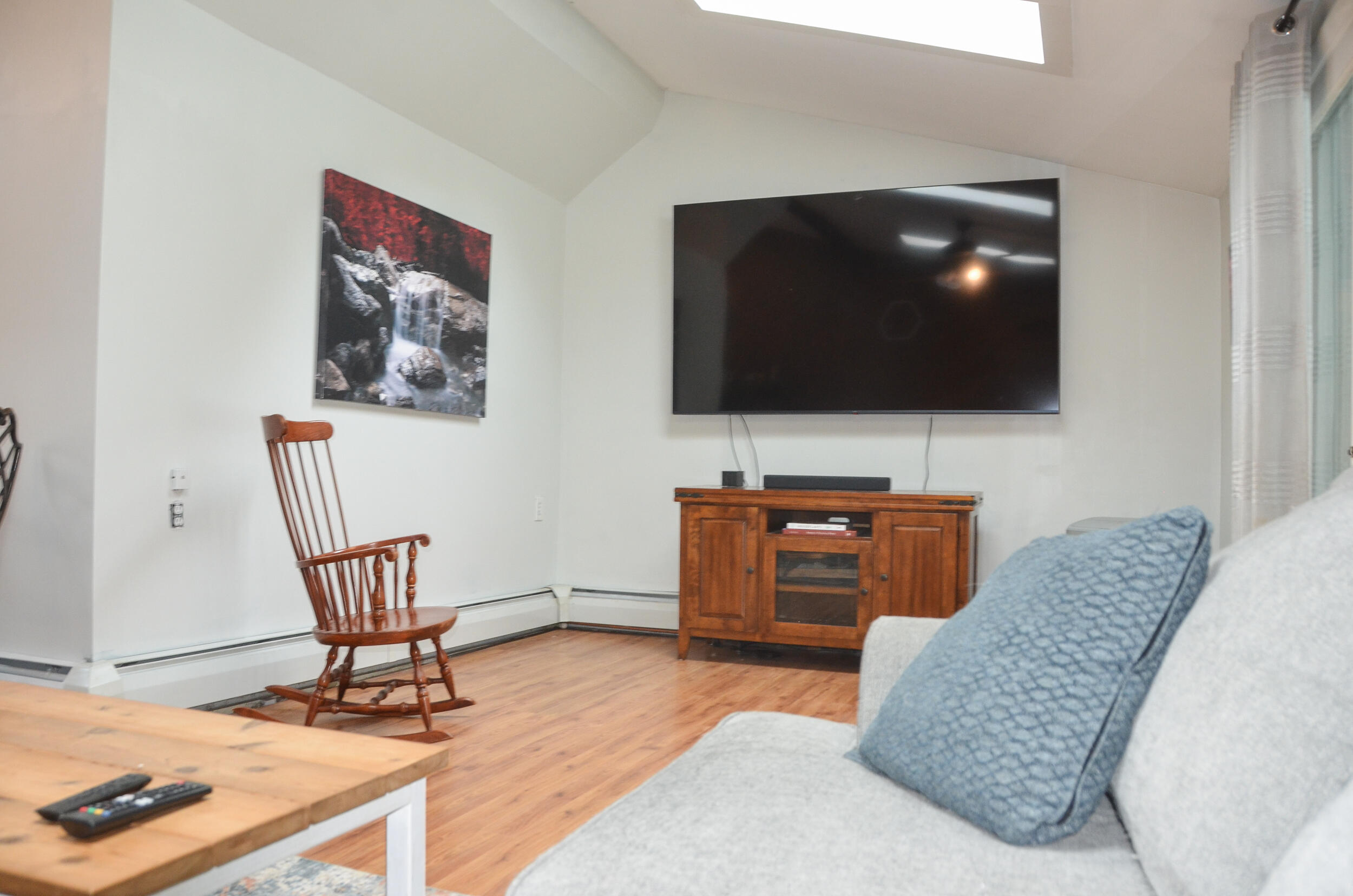 75 Lewiston Road West Gardiner, ME 04345 - Photo 11 of 42 Living Room