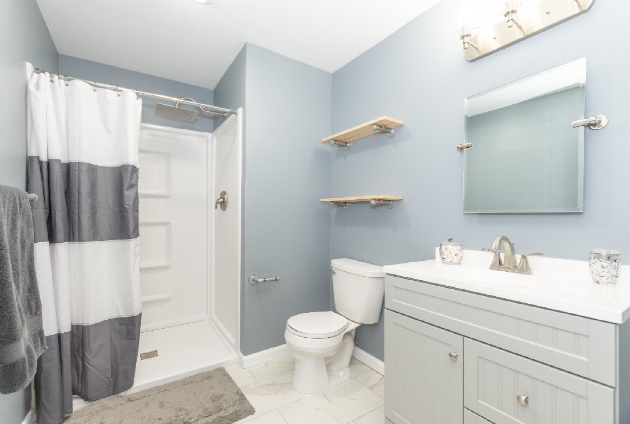 7185 Riesling Street Mattawan, MI 49071 - Photo 15 of 43 LL Bathroom