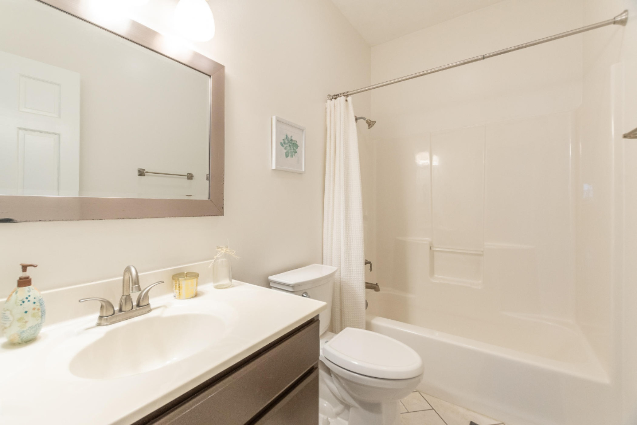 7185 Riesling Street Mattawan, MI 49071 - Photo 24 of 43 Bathroom