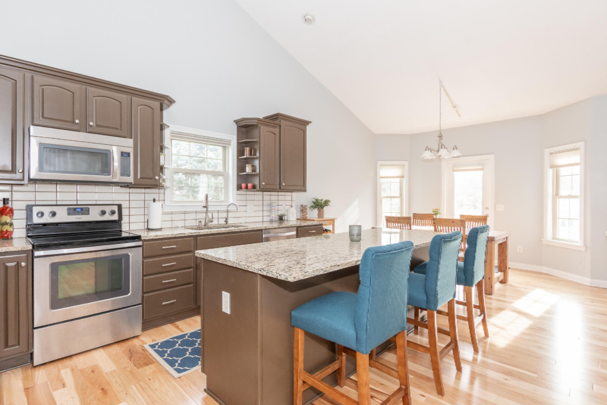 7185 Riesling Street Mattawan, MI 49071 - Photo 7 of 43 Kitchen