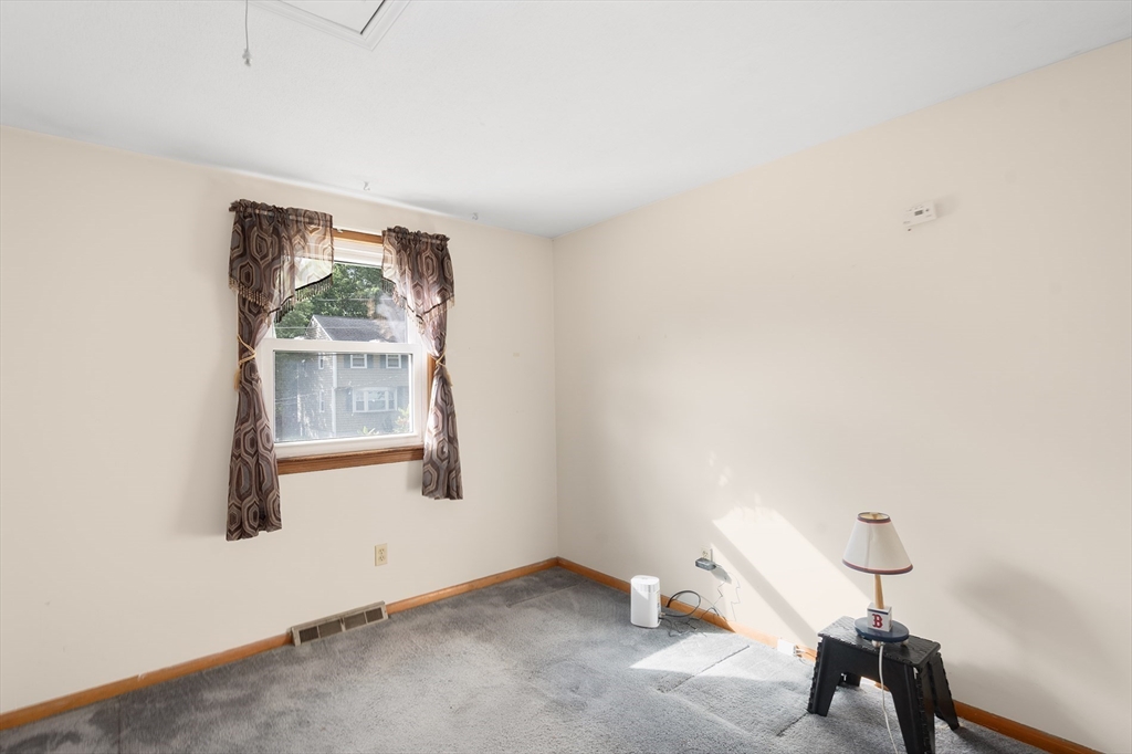 32 Arapahoe Road Bellingham, MA 02019 - Photo 15 of 32