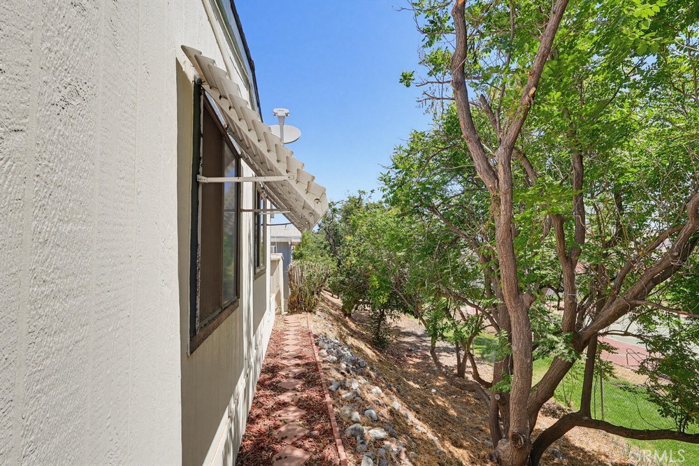 31244 North Lakehills Road Castaic, CA 91384 - Photo 62 of 72 Exterior view
