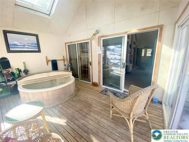 $475,000 | 50 Aspenwall Road, Lake Harmony, PA 18624