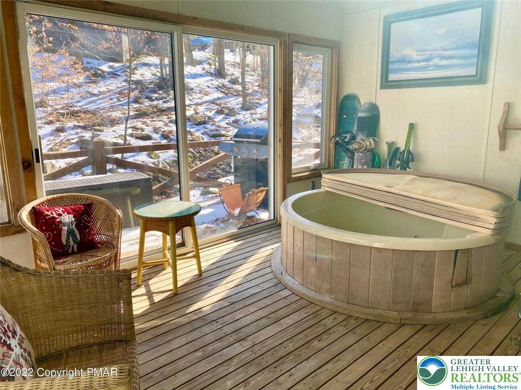 50 Aspenwall Road Lake Harmony, PA 18624 - Photo 18 of 28