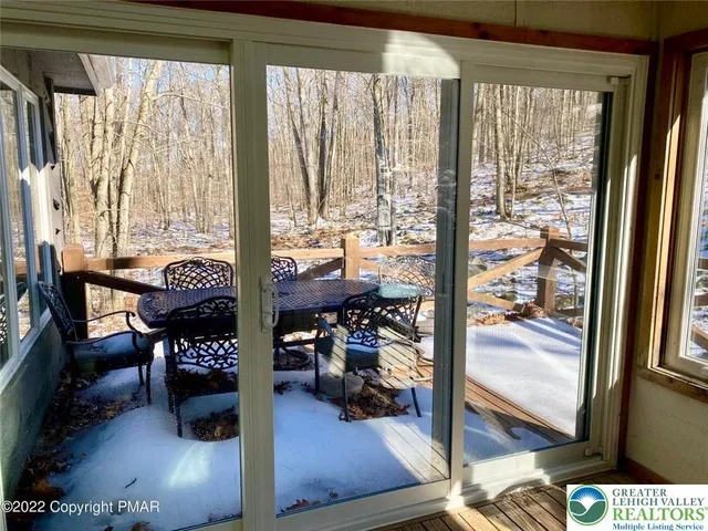 $475,000 | 50 Aspenwall Road, Lake Harmony, PA 18624