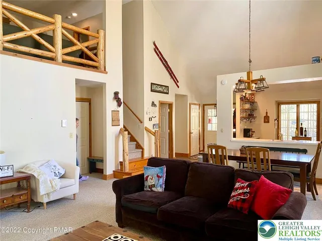 $475,000 | 50 Aspenwall Road, Lake Harmony, PA 18624