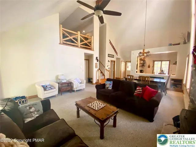 $475,000 | 50 Aspenwall Road, Lake Harmony, PA 18624