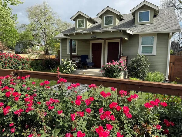 $975,000 | 2400 Canterbury Street, Austin, TX 78702
