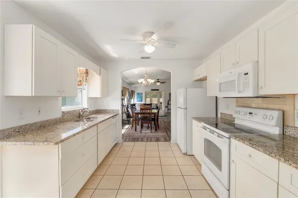 $236,000 | 14160 Southeast 85th Avenue, Summerfield, FL 34491
