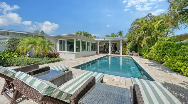 $9,590 | 425 McKinley Drive, Sarasota, FL 34236