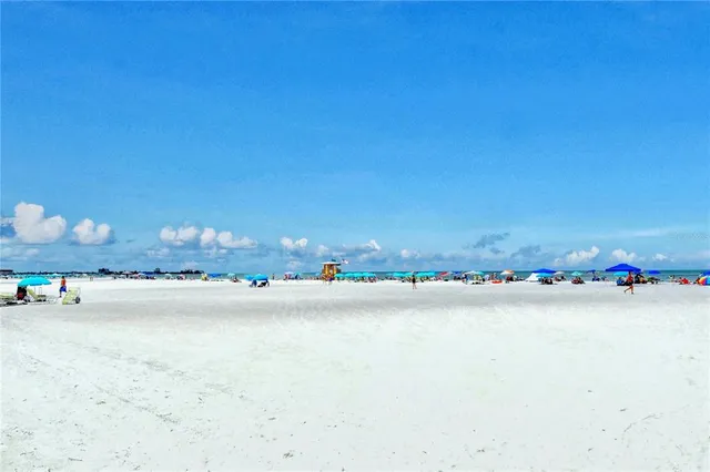 $9,590 | 425 McKinley Drive, Sarasota, FL 34236