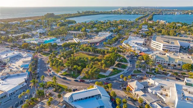 $9,590 | 425 McKinley Drive, Sarasota, FL 34236