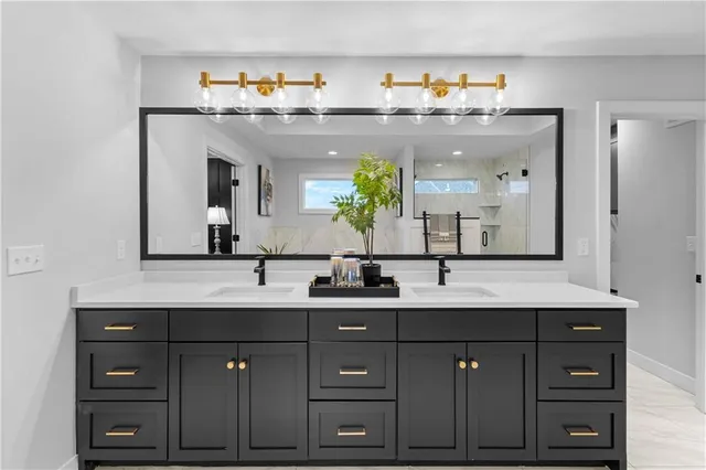 $984,513 | 12402 West 182nd Court, Overland Park, KS 66013