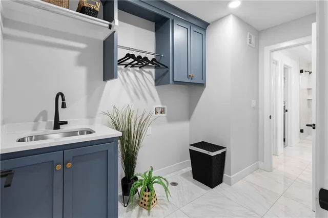 $984,513 | 12402 West 182nd Court, Overland Park, KS 66013