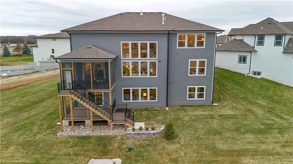 $1,052,908 | 12402 West 182nd Court, Overland Park, KS 66013