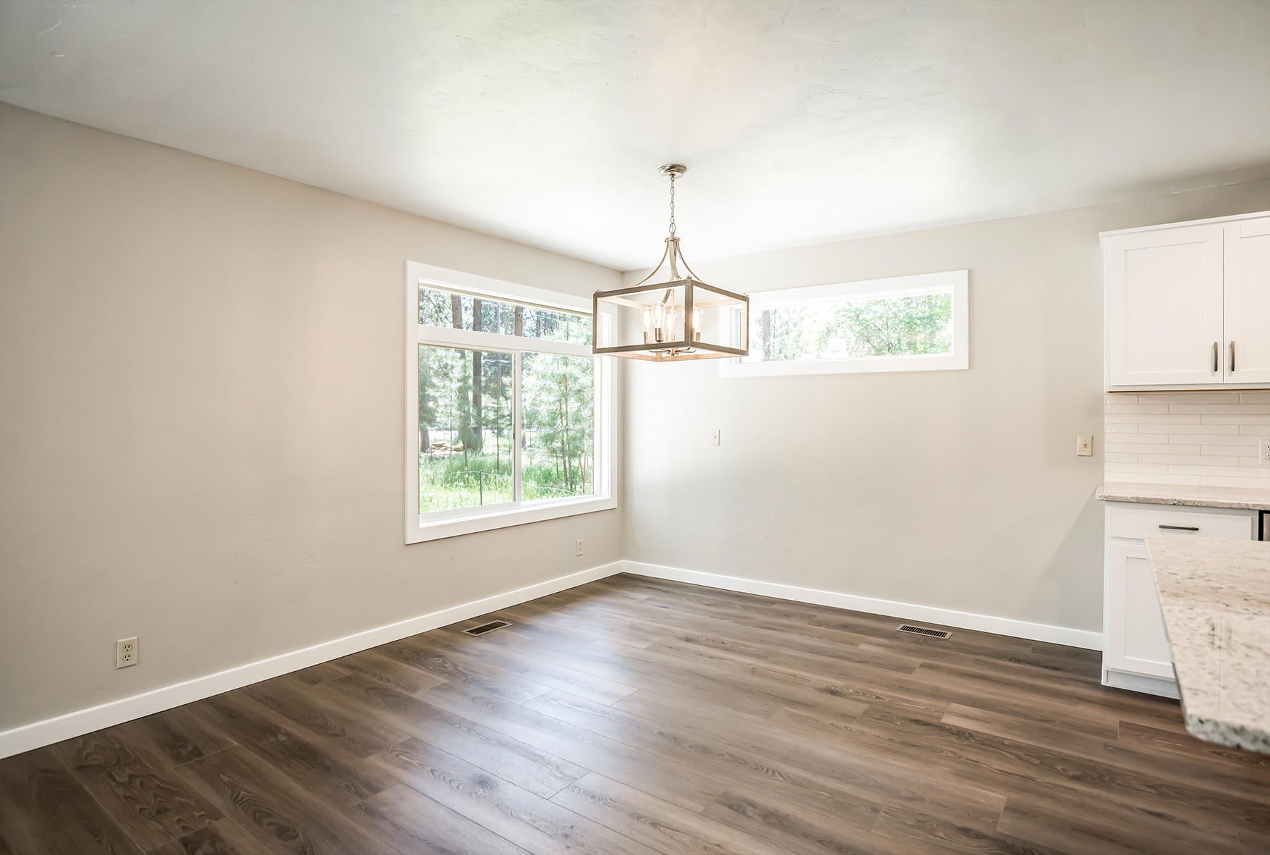 60187 Cinder Butte Road Bend, OR 97702 - Photo 13 of 26 CB Dining