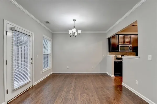 $2,550 | 7325 Heritage Oak Court, Alpharetta, GA 30004