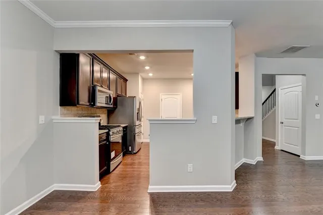 $2,550 | 7325 Heritage Oak Court, Alpharetta, GA 30004