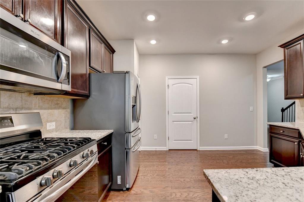 7325 Heritage Oak Court Alpharetta, GA 30004 - Photo 18 of 50