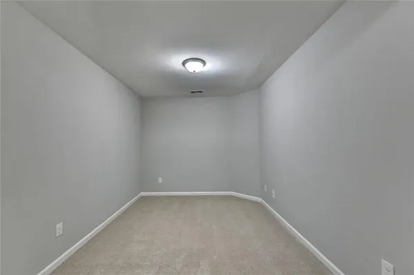 $2,550 | 7325 Heritage Oak Court, Alpharetta, GA 30004