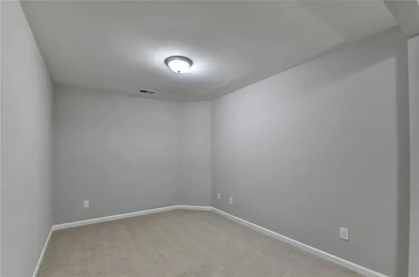 $2,550 | 7325 Heritage Oak Court, Alpharetta, GA 30004