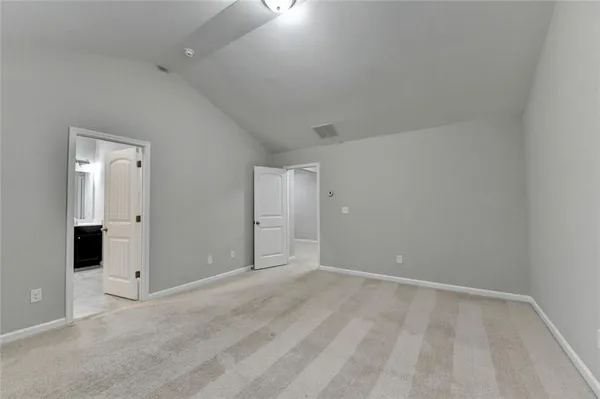 $2,550 | 7325 Heritage Oak Court, Alpharetta, GA 30004