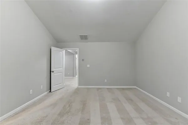 $2,550 | 7325 Heritage Oak Court, Alpharetta, GA 30004