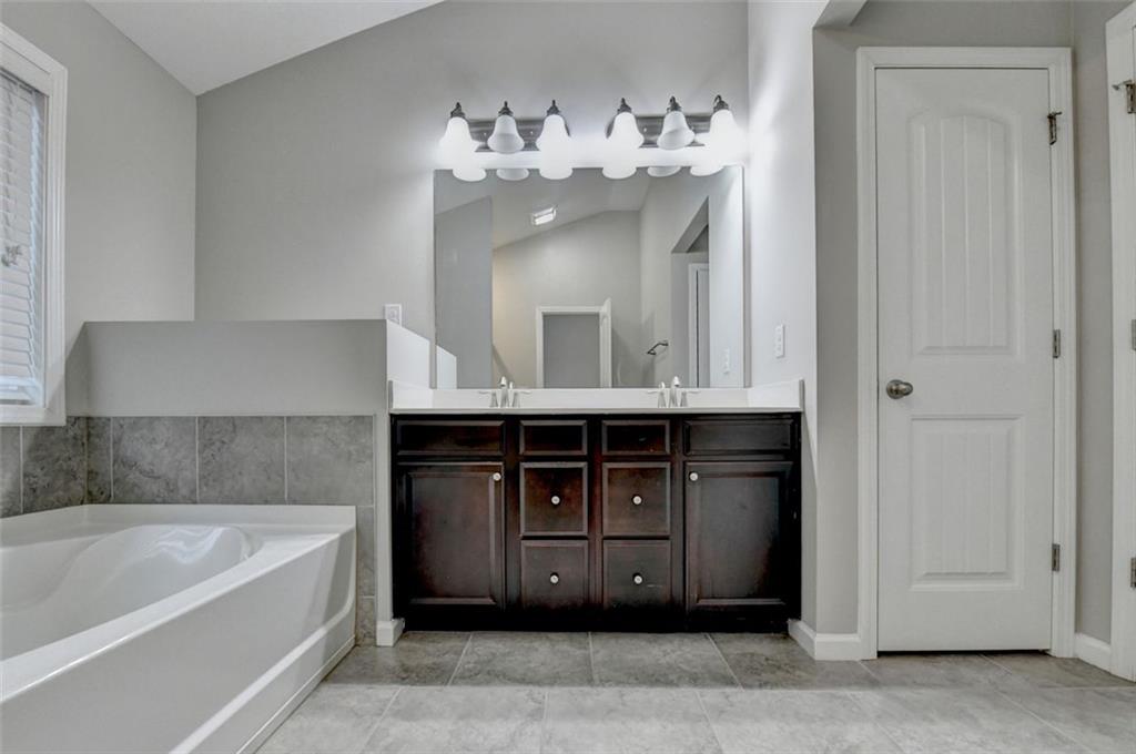 7325 Heritage Oak Court Alpharetta, GA 30004 - Photo 36 of 50