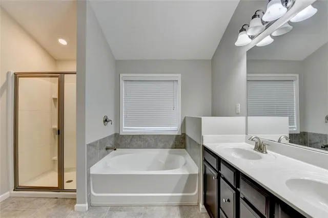 $2,550 | 7325 Heritage Oak Court, Alpharetta, GA 30004