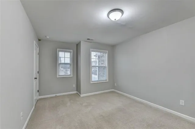 $2,550 | 7325 Heritage Oak Court, Alpharetta, GA 30004