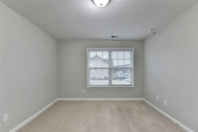 $2,550 | 7325 Heritage Oak Court, Alpharetta, GA 30004