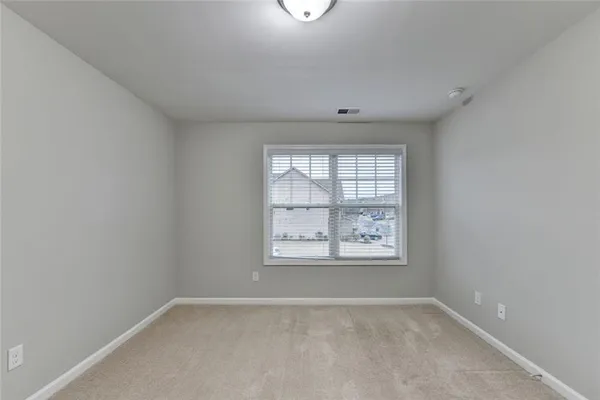 $2,550 | 7325 Heritage Oak Court, Alpharetta, GA 30004