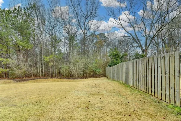 $2,550 | 7325 Heritage Oak Court, Alpharetta, GA 30004